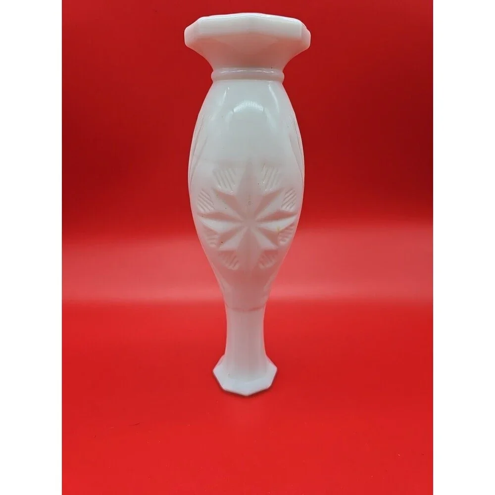 Vintage Milk Glass Bud Vase STARBURST Pattern 9” Tall Heavy Glass